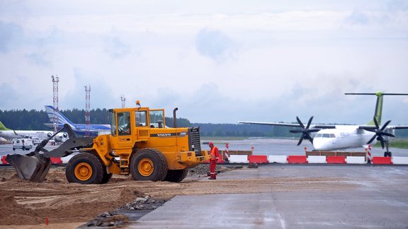 Lidostā Rīga uzsāk būvdarbus - 49