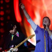 Apmeklētājas stāsts: Grandiozs salūts un publikas koris – 'Coldplay' Berlīnē