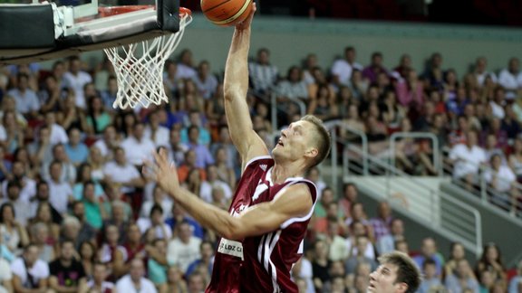 Pārbaudes spēle basketbolā: Latvija - Krievija