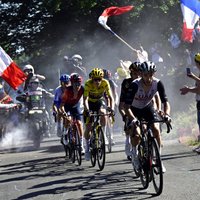 Neilands finišē 68. vietā; Kvjatkovskis uzvaru 'Tour de France' posmā nodrošina finiša kāpumā