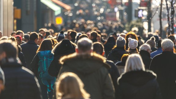 cilvēki pūlis populācija