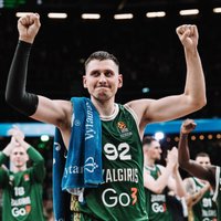 Video: "Žalgiris" ar pārsteidzošu uzvaru sāk ULEB Eirolīgu