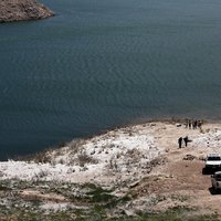 Ūdenskrātuvē Argentīnā iegāzies MTV filmēšanas helikopters; divi bojāgājušie