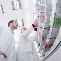 Как выяснить, в какой ближайшей аптеке доступно нужное лекарство?