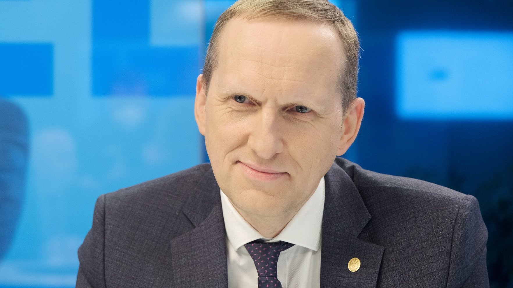 AM valsts sekretārs Puriņš atliks savu aiziešanu no amata līdz vadības maiņai