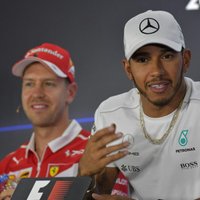 Fetels un Hamiltons ātrākie F-1 Krievijas 'Grand Prix' pirmajos treniņos