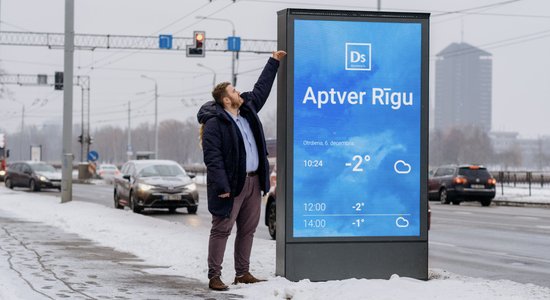'D Screens' Rīgā uzstādījis pirmo pašu radīto vides reklāmu ekrānu