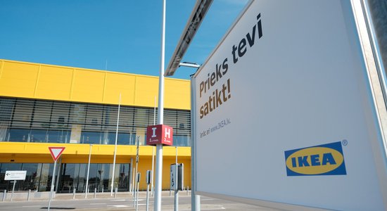 'Ikea' negrib ielaist rotaļu istabā trīsgadnieci. Solās 'šķirošanu' pārtraukt