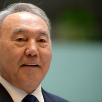 Nazarbajevs Kazahstānas prezidenta vēlēšanās gūst 97,7% atbalstu