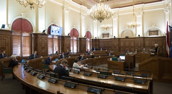 Saeima apstiprina Valsts kontroles padomes locekli un Augstākās tiesas tiesnesi