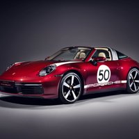 Godinot tradīcijas – jaunā 'Porsche 911 Targa' ar 50. gadu stila elementiem