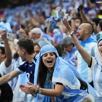 Фанатки из Аргентины, оголившие грудь после финала ЧМ, избежали наказания: власти Катара простили их