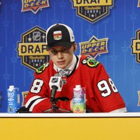 Bedārds NHL draftā izvēlēts ar pirmo numuru; Fantili kļūst par Merzļikina komandas biedru