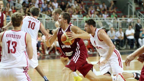 Pārbaudes spēle basketbolā: Latvija - Krievija