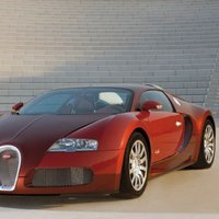 Pārdots pēdējais 'Bugatti Veyron' kupejas eksemplārs