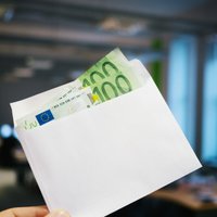 Vidējā alga 'uz papīra' gada otrajā ceturksnī – 762 eiro