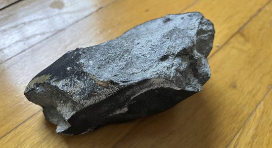 ASV kādā mājā ietriecies meteorīts, kas varētu būt visslavenākās komētas fragments