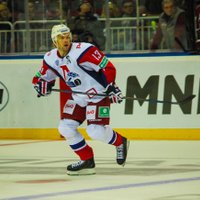 'Lokomotiv' bez Sprukta pārliecinoši apspēlē 'Soči' hokejistus