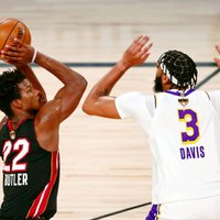 Batlers aizvada izcilu maču un samazina 'Lakers' pārsvaru NBA finālsērijā