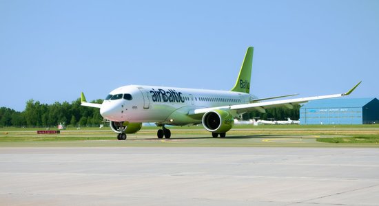 "Летели совсем другим бортом". airBaltic – о чужих самолетах на рейсах и планах купить новые аэробусы