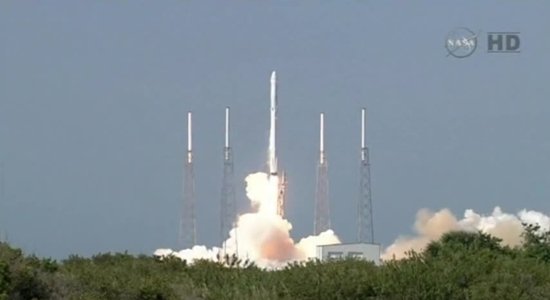 Falcon 9 опрокинулась при посадке после запуска к МКС