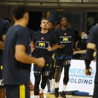 Žagars nespēlē; "Fenerbahce" nespēj apturēt Eirolīgas čempionus