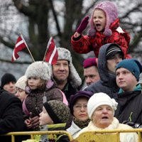 18. novembrī Rīgā pieteikti četri svētku gājieni, kas varētu pulcēt tūkstošiem cilvēku