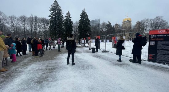 В Риге на Эспланаде открыли выставку, посвященную российским политзекам