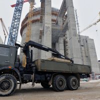 Kodoldegvielu Astravjecas AES reaktoram Baltkrievija cer saņemt novembrī