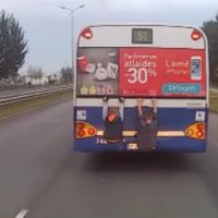 Top 6 video izlase: Uz ko ir spējīgi Rīgas autobusu šoferi