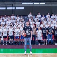 'Brāļu Bertānu meistarklasē' pulcējas 100 jaunie basketbolisti