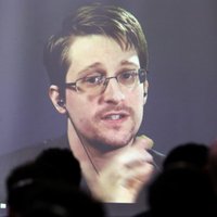 Сноуден намерен продлить вид на жительство в РФ