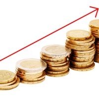 Банк Латвии: инфляция повысится, рост ВВП замедлится, зарплаты пойдут вверх