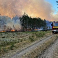 Mežu ugunsgrēki Vācijā izraisa vecas munīcijas eksplozijas