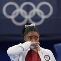 В МОК прокомментировали снятие американской гимнастки Байлс с многоборья