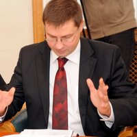 KNAB jautājumus Dombrovskis un Kalnmeiers pārrunās pēc Ziemassvētkiem
