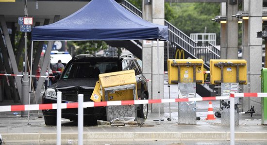 Berlīnē gājējos ietriecies Igaunijā reģistrēts auto; septiņi cietušie