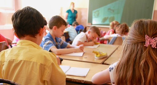 Родители учеников частных школ возражают против установки такого же минимального числа учащихся в классах как в муниципальных школах