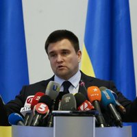 Украина грозит выходом из минских соглашений