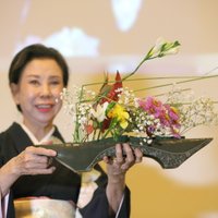 Fotoreportāža: kā Rīgā tapa japāņu ziedu māksla ikebana