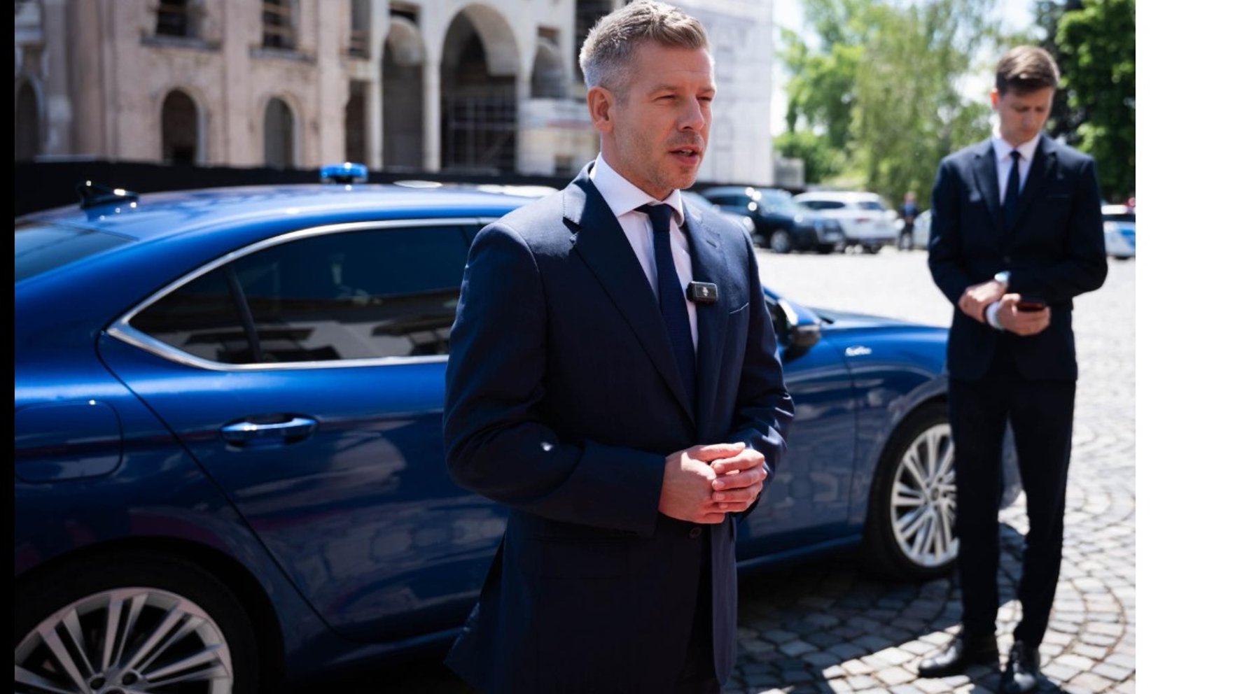 Ungārijas premjers Maģars izvēlējies kārtu lētāku auto par priekšgājēju Orbānu