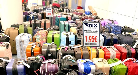 Blēži atkal tirgo lidostā "Rīga" it kā "pazaudētos koferus"