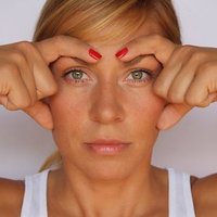 Sejas fitness – ekspertu norādījumi un efektīvi vingrojumi jauneklīgākai sejai