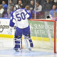Ķēniņam divas rezultatīvas piespēles AHL mačā zaudējumā pret Gudļevski