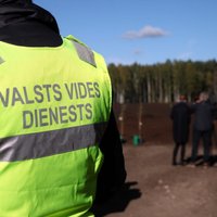 VVD uzdevis izvest degšanas atkritumus no atkritumu savākšanas laukuma Salaspils novadā