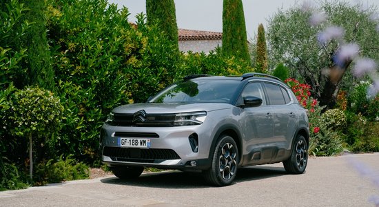 Foto: Francijā prezentēts modernizētais 'Citroen C5 Aircross'