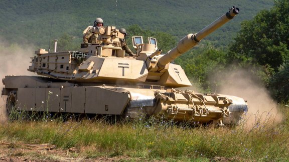 Abrams tanks 