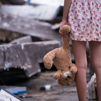 Zīdaiņu aprūpes centrā Rīgā žurnālisti fiksē šokējošu vienaldzību, vēsta portāls