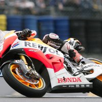 Pedrosa uzvar otro 'MotoGP' posmu pēc kārtas
