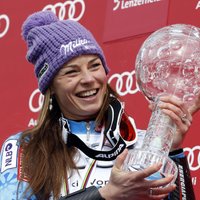 Divkārtējā olimpiskā čempione kalnu slēpošanā Maze paziņo par karjeras beigām